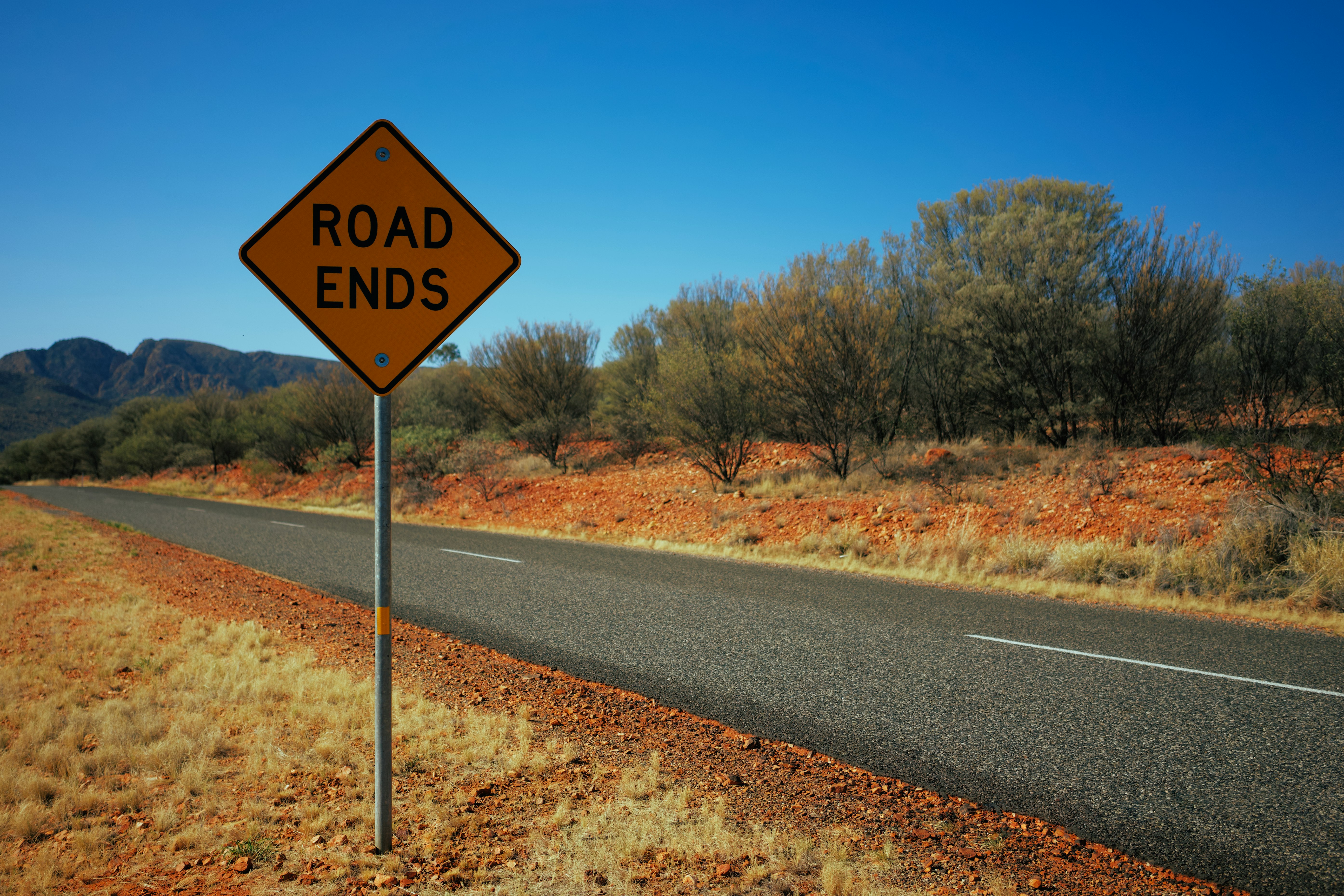 Road Ends road signage